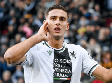 意甲:那不勒斯VS维罗纳 主场残阵冲分VS客场保级续命 伤病与克星特质碰撞关键战前瞻解析