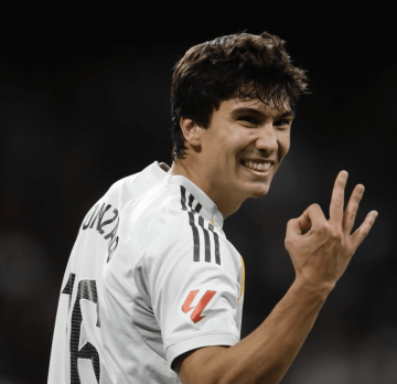 皇马替补中锋戴帽!跑动热点图火了,姆巴佩做不到的,他却做到了