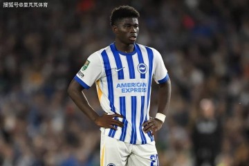 曼联选新中场瞄准三对象:1亿欧元黑店先生,全英宠臣价格不低