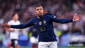 法国3-0!姆巴佩一传一射,10战狂轰13球,姆巴佩在拼抢中受伤