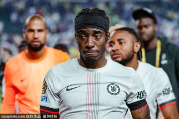 下车进厂!曝阿森纳已与马杜埃凯谈妥 将向切尔西提交报价