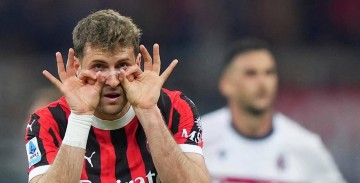 米兰锁定22岁中场天才帝星，攻守兼备点燃比甲赛场，豪门争夺激烈