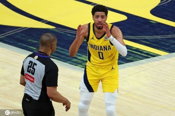 哈里伯顿复苏轰准三双 总决赛前三场合计0罚球