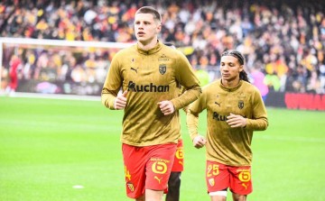 天助巴黎圣日耳曼!朗斯主场2-3被摩纳哥逆转,法甲4连胜宣告终结