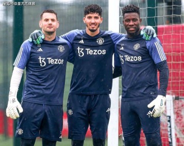 实力出色霸气十足!曼联新门将发挥出色,社媒账号粉丝暴涨400%