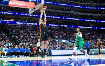 勇士库明加分手并不快乐？一场虐菜局双双沦为小丑