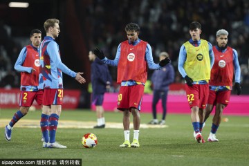 蒂基塔卡巴萨赛季闭幕:西甲球员、网红与足球盛宴的完美融合