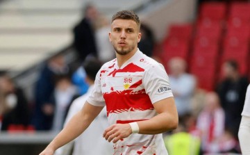 25岁德国悍将双响炮助斯图加特4-0大胜沃尔夫斯堡，逼近德甲前二