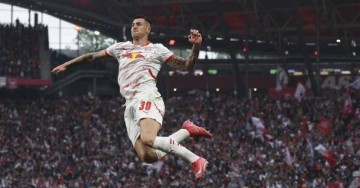 22岁德甲妖锋横空出世,,看不上沙特土豪,,转会费1亿欧两大豪门疯抢