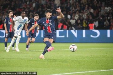 王炸！39球神锋约克雷斯完美“送别礼”，曼联的锋线答案已在阵中？