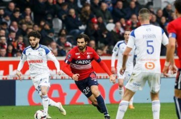 法甲焦点战：布雷斯特主场迎战里尔，西北德比的攻守博弈