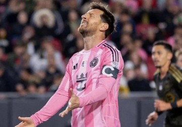 梅西坦言遗憾:因语言障碍与名人交流时感到无知,深感懊悔