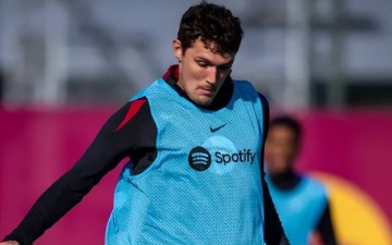 10球3助攻!巴萨挖角曼城失意带刀后卫,克里斯滕森最佳替代者