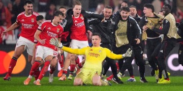 曼联新门将拉门斯的野心:我要像特鲁宾一样头球破门