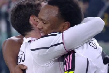 意甲焦点战尤文2-1力克罗马,黑马罗马4强全败,四大劲旅争冠格局已定