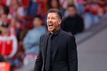 6万人沸腾！西蒙尼带队狂飙：儿子助攻，西甲4场10分，闯进前4