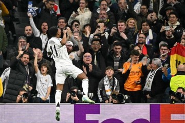 皇马太子坐穿板凳!1亿天价无人接盘,阿隆索这话意味深长