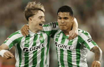 西甲：比利亚雷亚尔VS埃尔切,最新专家扫盘比分预测