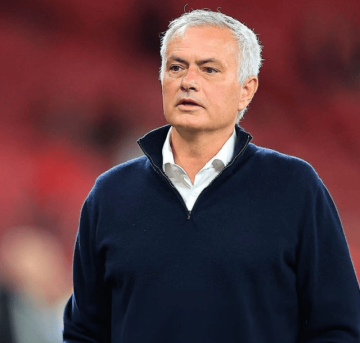 2-0！穆帅又率队完胜：本菲卡进葡杯16强，下周欧冠不拿3分=出局