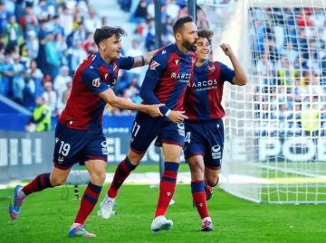 西甲保级战火燃：莱万特VS赫罗纳，生死博弈一触即发