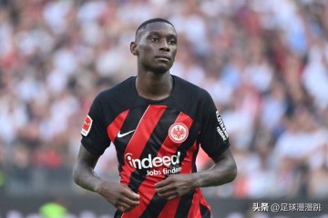 5前锋卖3.83亿,德甲第一黑店!利物浦花费9500万,会当冤大头吗