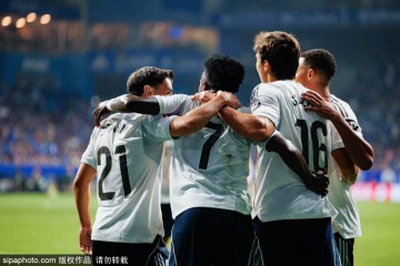 皇家马德里危机重重,法兰克福雄鹰蓄势待发