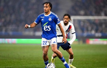 法甲榜首再度易主,巴黎圣日耳曼以2-1力克斯特拉斯堡重回榜首