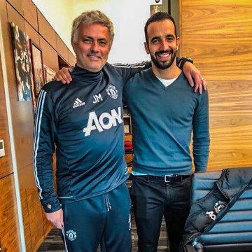 阿莫林自曝没请教过穆帅，不追求媲美老师！解释欧联杯夺冠对曼联意义