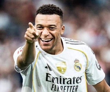 皇马冲14冠!姆巴佩飞行4500公里空降决赛:9战巴萨12球