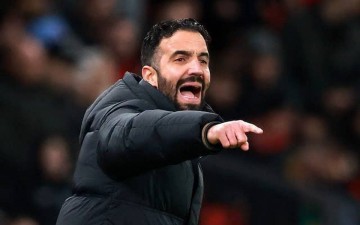 阿莫林再骂曼联一人，解释半场就换下他原因！冬窗欲卖他签新前锋