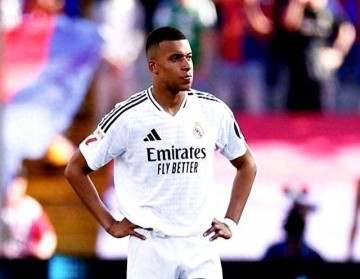 随着巴黎5-0赢国米,欧冠夺冠!金球奖头号热门诞生:49场造