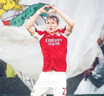 挪威前锋线迎来辉煌新时代!谢尔德鲁普欧冠双响,哈兰德领导北欧足球的崛起