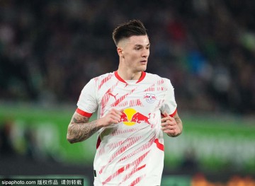 得加钱!曝纽卡斯尔已正式报价塞斯科 遭到莱比锡拒绝