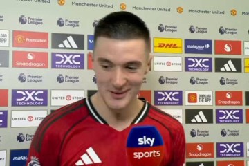 谢什科有望首发战热刺,曼联4000万边锋恐成替补!卡里克战术灵活获赞