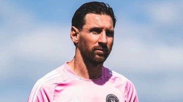 梅西再遇老对手!12月7日美职联总决赛,直面穆勒冲击生涯第47冠