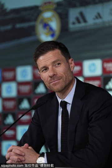 反转!阿森纳煮熟鸭子飞了?苏维门迪或投奔皇马恩师阿隆索!