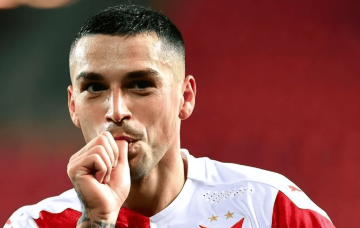 从意甲到中甲, 斯坦丘做出惊人决定, 球迷:这波操作看不懂!