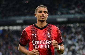 意甲转会最新动向:阿莱格里点名欲签黑又硬中锋,国米或即将成功薅羊毛