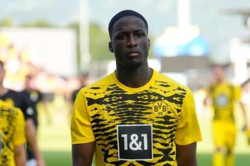 官方：多特蒙德天才中卫库利巴利转会法甲球队