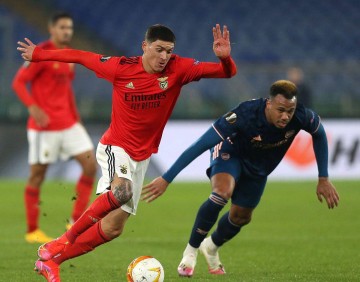 唐迪拉遭遇三连败且三场零封,本菲卡周中击败皇马气势如虹!