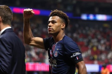 20岁杜埃欧冠大杀四方世俱杯破拜仁,后者去年6000万求购被拒