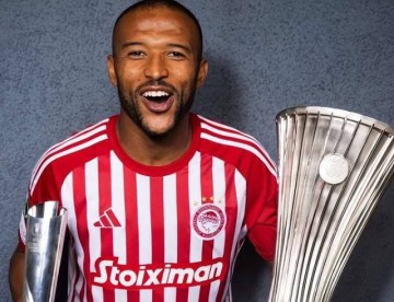 32岁“中超水货”逆袭欧冠,连续攻破巴萨与皇马球门!