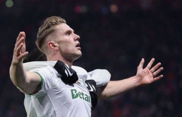 罗马诺:曼联意甲队争,阿森纳紧盯约克雷斯