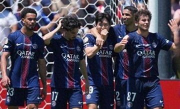 中场铁三角助力巴黎4-0大胜,欧洲冠军轻取西甲硬骨头