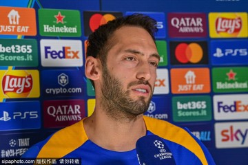 欧冠决赛魔咒再临!恰尔汗奥卢能否率土耳其足球逆天改命?