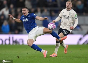 努诺执教首秀止连败 西汉姆联1-1埃弗顿</title>
<title>努诺执教首秀止连败 西汉姆联1-1埃弗顿