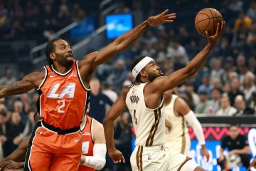 伦纳德23分波杰姆斯基空砍22分 快船客场17分逆转勇士