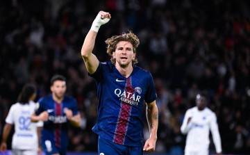 巴黎圣日耳曼2-0完胜欧塞尔，成功避免连败并反超马赛登顶法甲