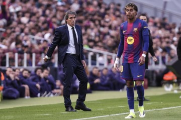 随着巴萨3-0,皇家社会3-1,西甲最新积分榜出炉:榜首再易主