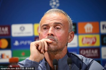 法国名宿怒喷曼联:他们只想要一个傀儡 恩里克才不会犯傻